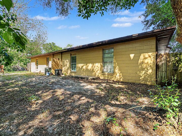 Property Photo:  2950 SE 53rd Court  FL 34480 