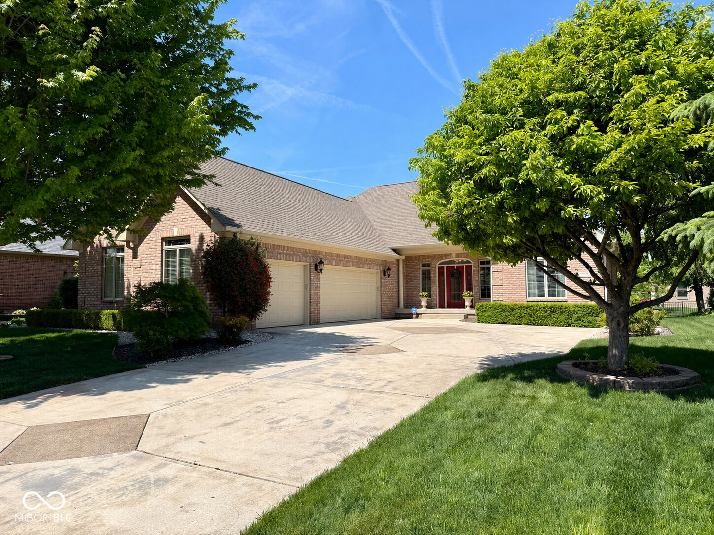 Property Photo:  2868 Bloomsbury S  IN 46143 