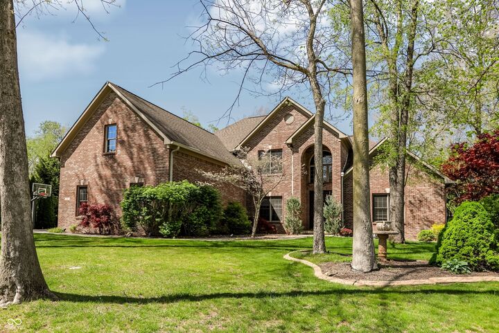 Property Photo:  4826 E County Road 100 S  IN 46123 