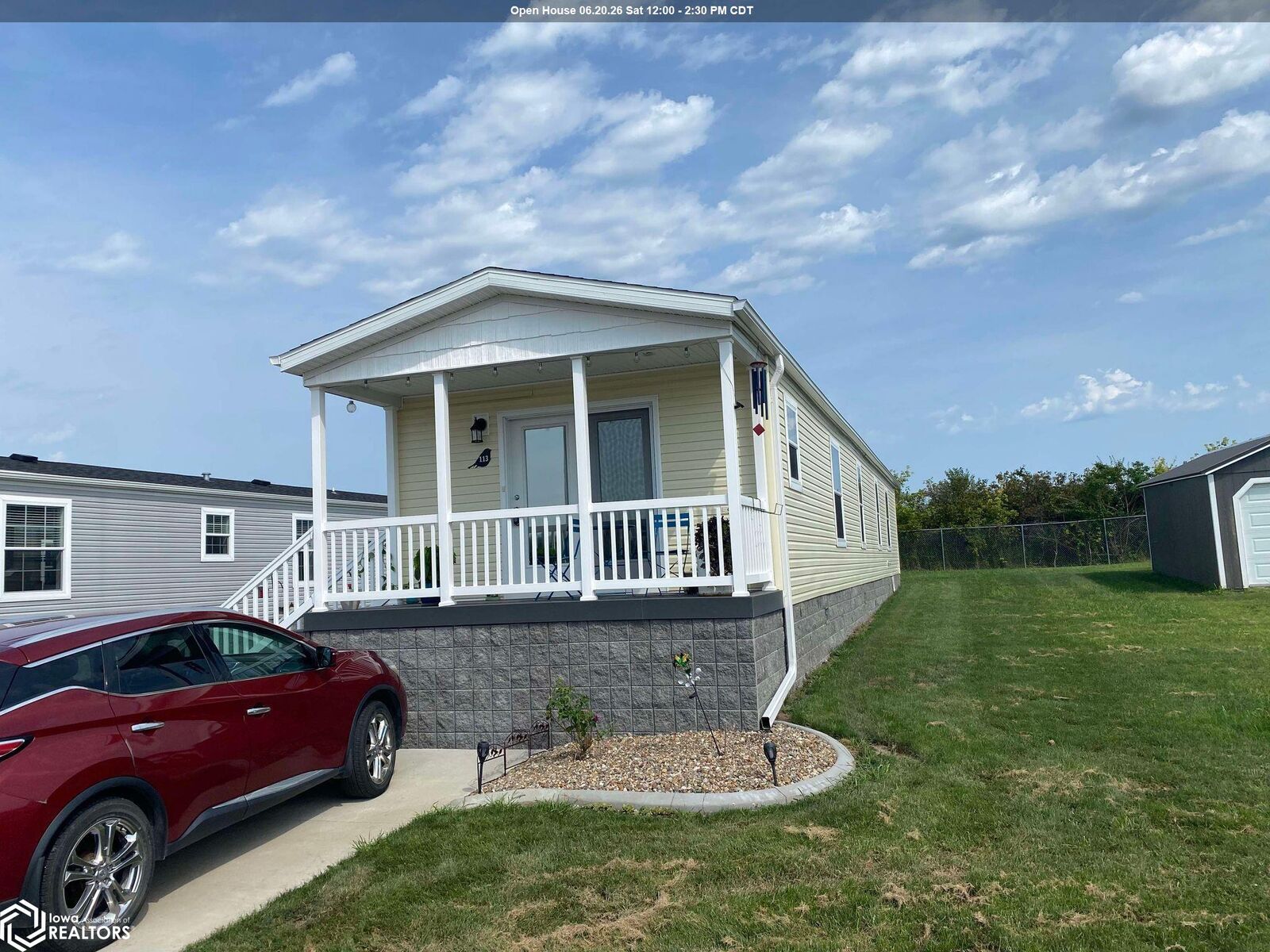 Property Photo:  1500 E Linden #113 Drive  IA 52641 