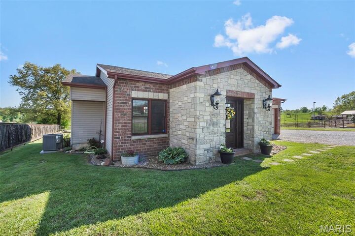 Property Photo:  3715 County Road 415  MO 63747 