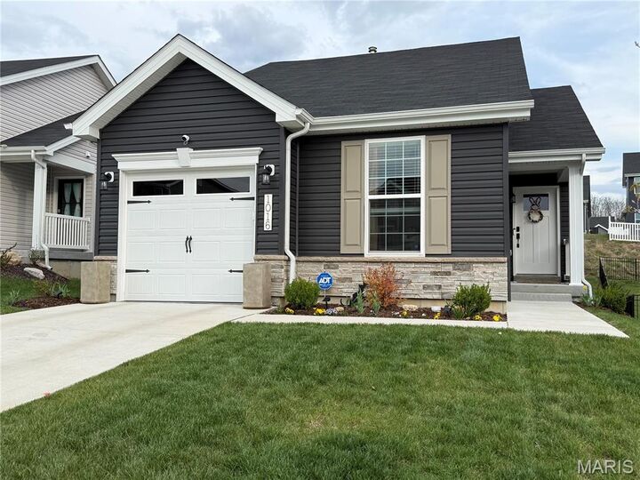 Property Photo: 1016 Black Bear Drive MO 63051
