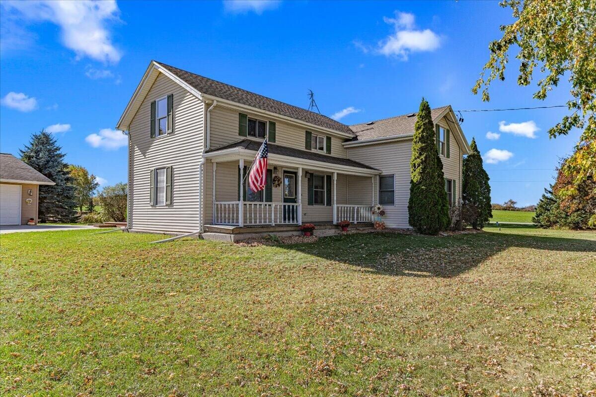 Property Photo: W5689 County Road W - WI 53001