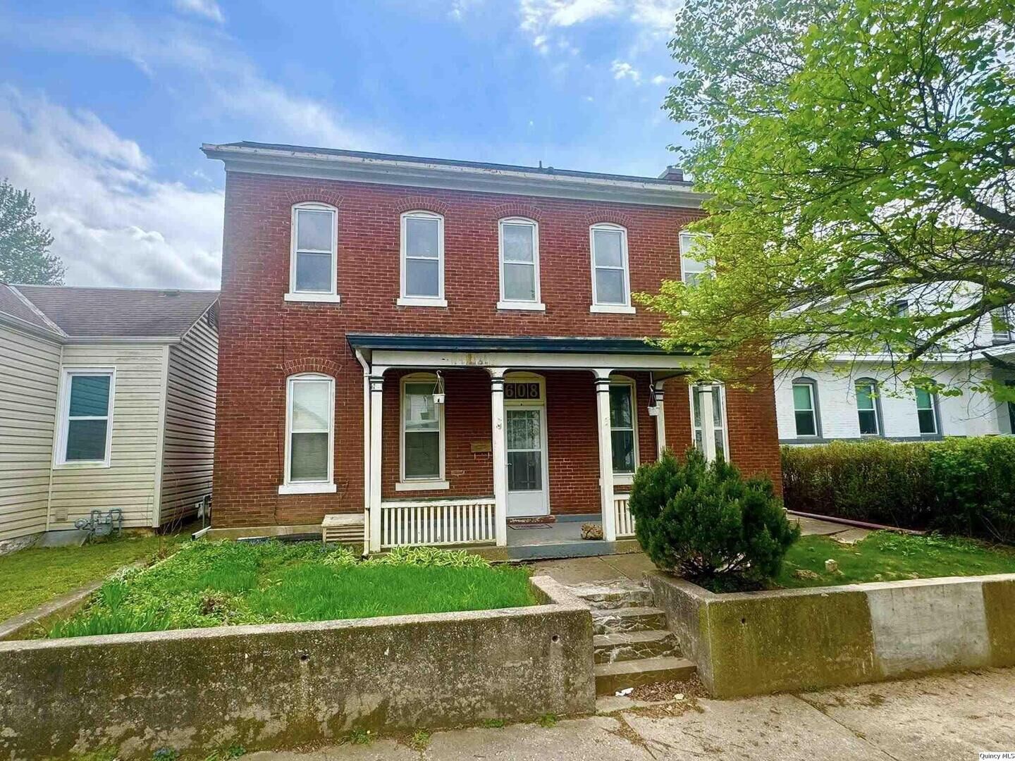 Property Photo: 608 Adams IL 62301