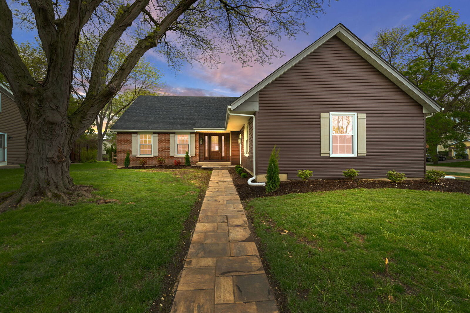 Property Photo:  210 Westmoreland Lane  IL 60540 
