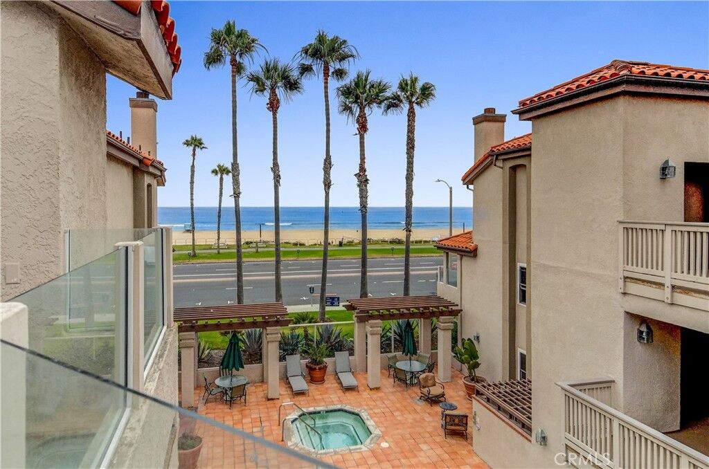 Property Photo: 1400 Pacific Coast 305 CA 92648