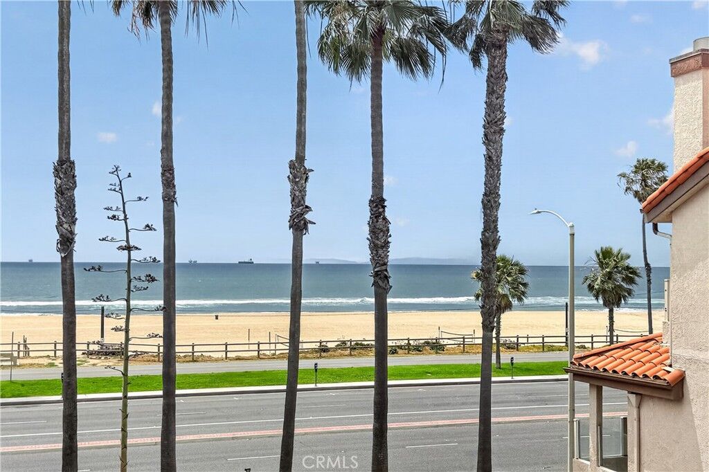 Property Photo:  1400 Pacific Coast 305  CA 92648 