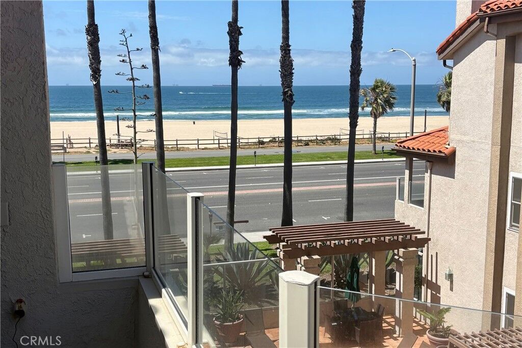 Property Photo: 1400 Pacific Coast 305 CA 92648
