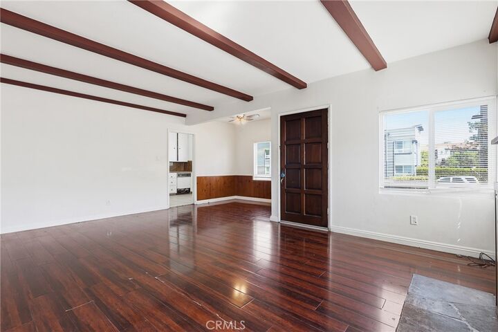 Property Photo:  337 Hawaiian  CA 90744 