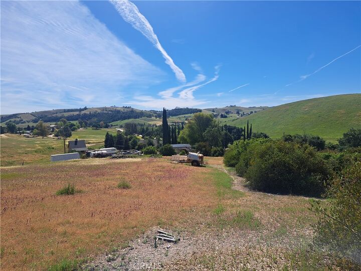 Property Photo:  4286 E Hwy 41  CA 93465 