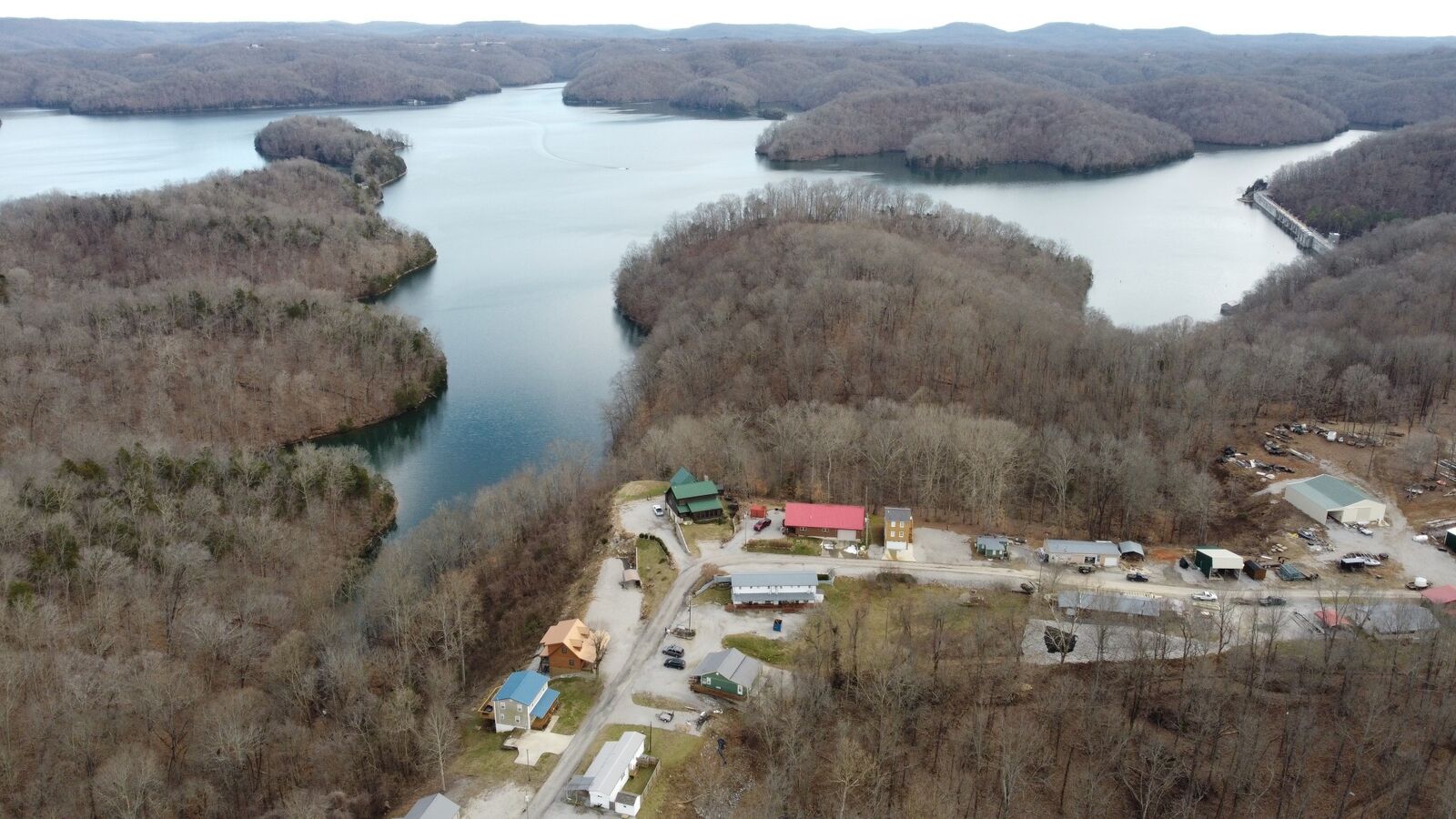 Property Photo:  225 Bill Hunter Rd  TN 38551 