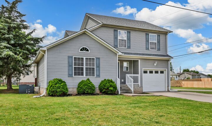 Property Photo:  800 Shetland Dr  KY 42262 
