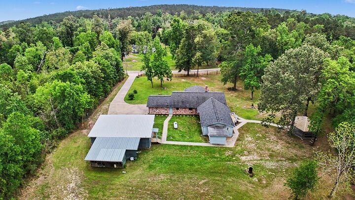 Property Photo:  573 Sugar Street  TX 77351 