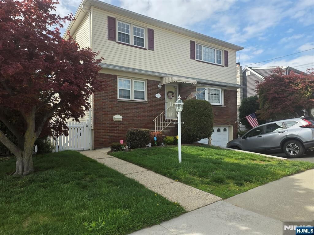 Property Photo:  633 10th Street 2  NJ 07071 