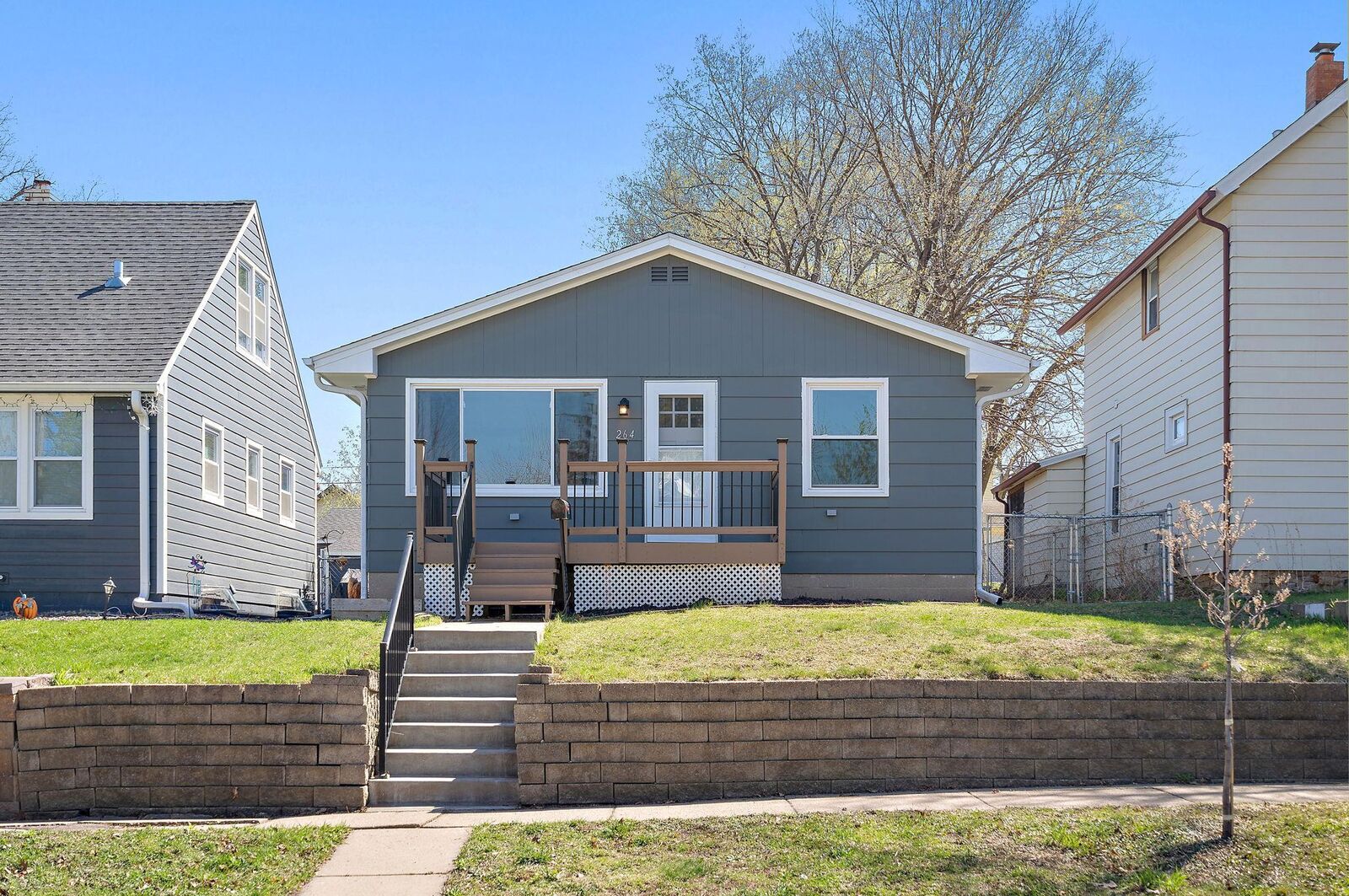 Property Photo: 264 Curtice Street W MN 55107