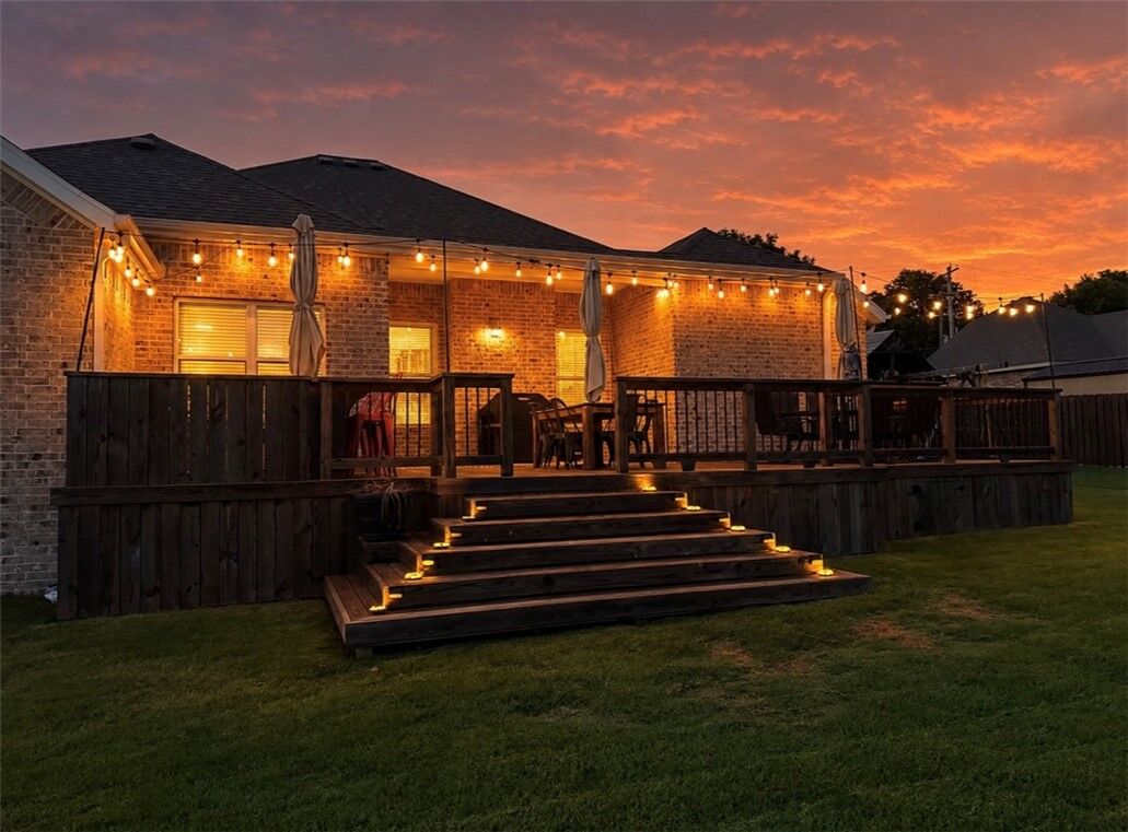 Property Photo:  313 W Bush Street  AR 72753 