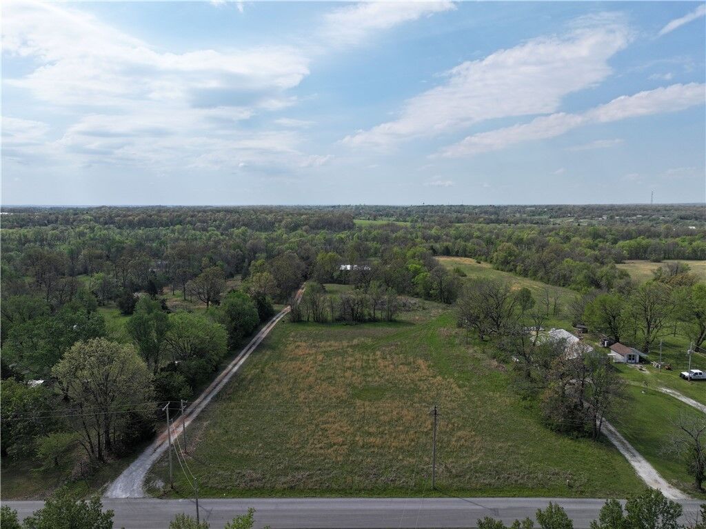 Property Photo:  3.98 Acres Spruce Drive  MO 64843 