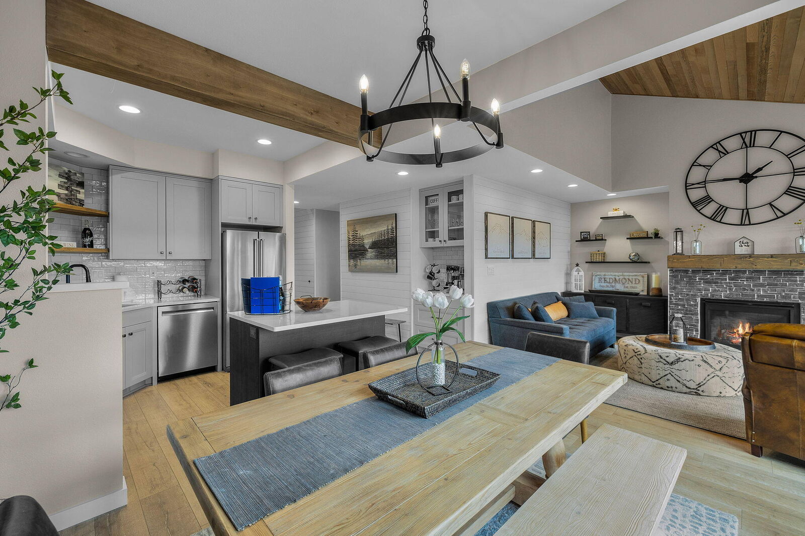 Property Photo:  1970 Redtail Hawk Drive  OR 97756 