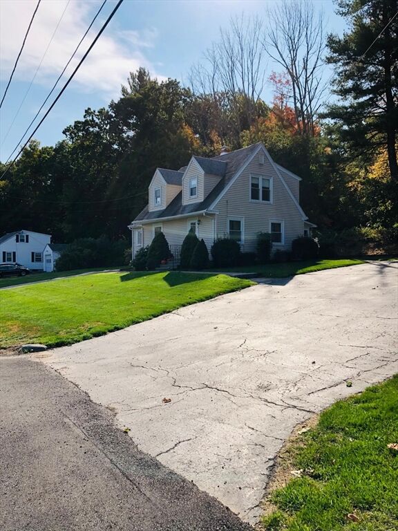 Property Photo: 14 Elmwood Dr MA 01532