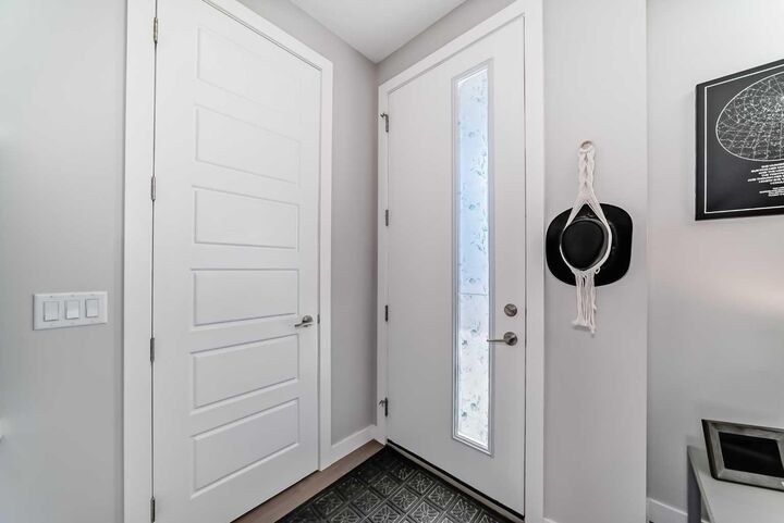 Property Photo: 1016 Lanark Boulevard SE AB T4A 3L6
