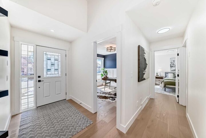 Property Photo:  206 Hawkside Mews NW  AB T3G 3K9 