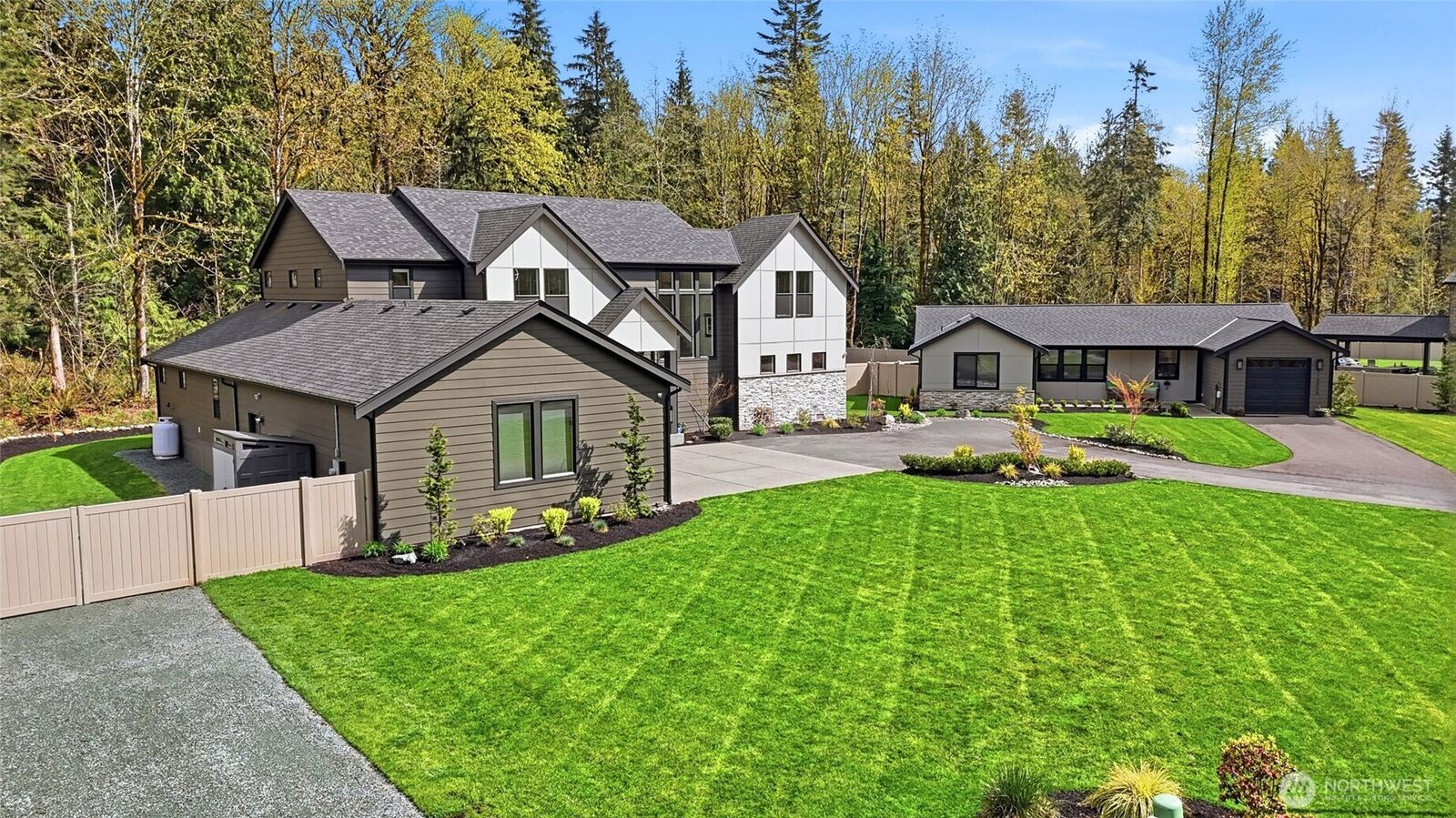 Property Photo:  11805  289th Drive SE  WA 98272 