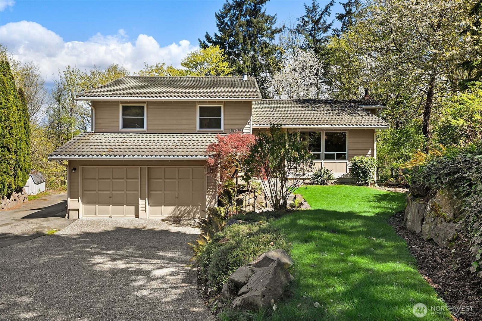 Property Photo:  14236  95th Avenue NE  WA 98034 