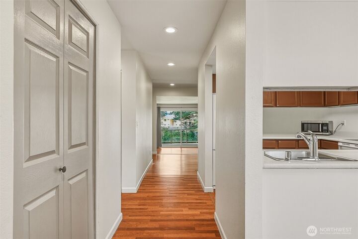 Property Photo:  23003  Lakeview Drive 208  WA 98043 