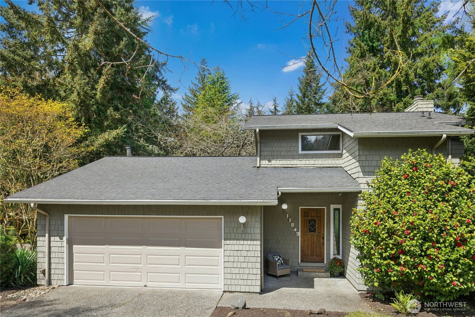 Property Photo:  11649 NE Sunset Loop  WA 98110 