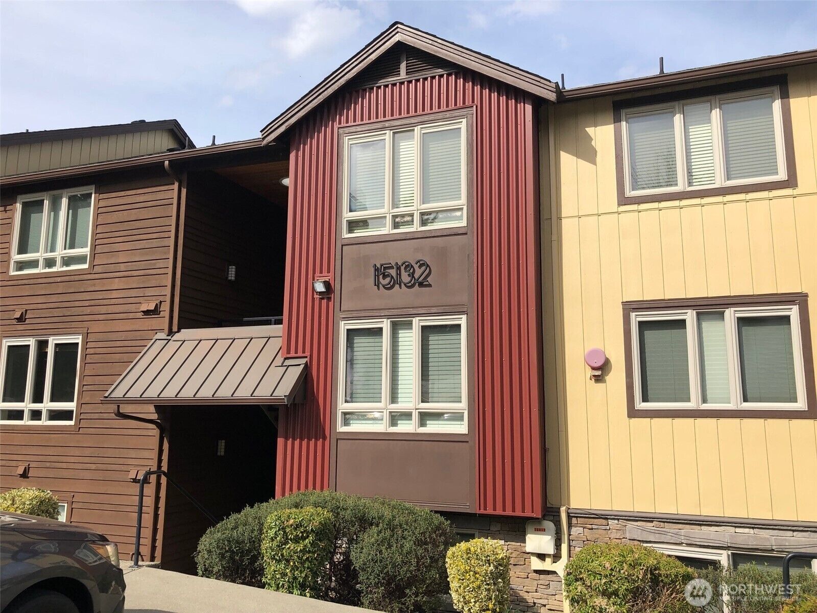 Property Photo:  15132 NE 82nd Street 203  WA 98052 