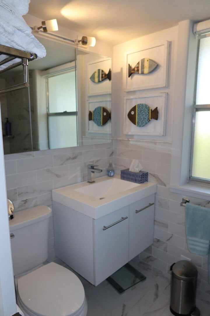 Property Photo:  1221 Hillsboro Mile 19B  FL 33062 