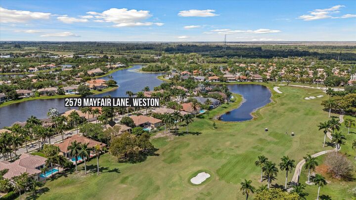 Property Photo:  2579 Mayfair Lane  FL 33327 