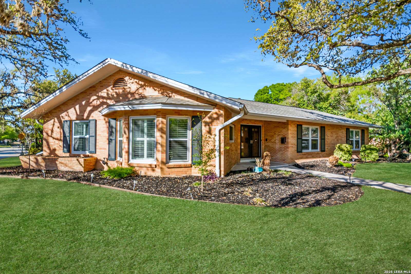 Property Photo:  203 Laramie Dr  TX 78209 