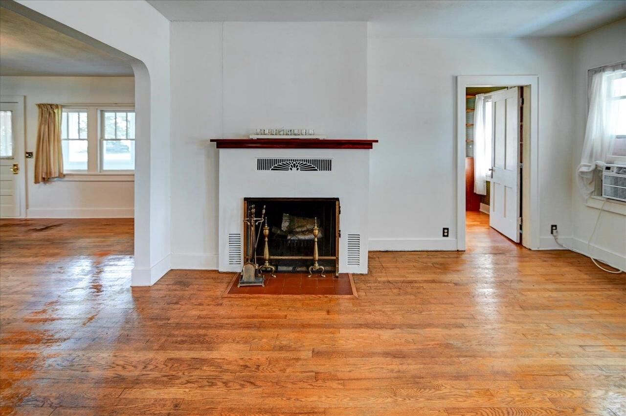 Property Photo:  247 W Monroe Street  WI 53588 