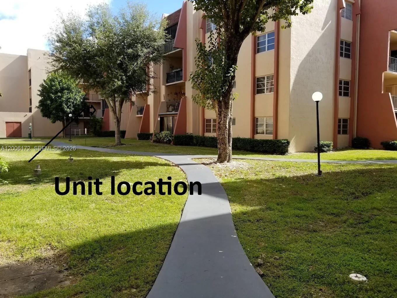 Property Photo:  13707 Kendale Lakes Cir 205  FL 33183 