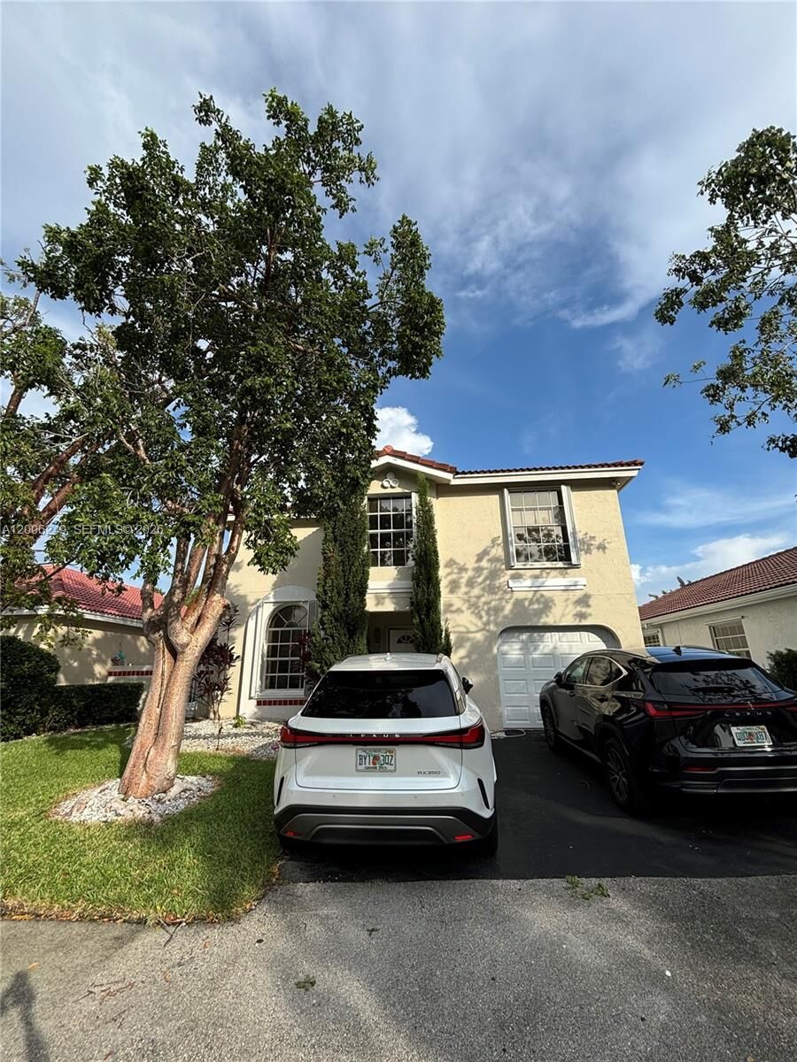 Property Photo:  1351 Garden Rd  FL 33326 