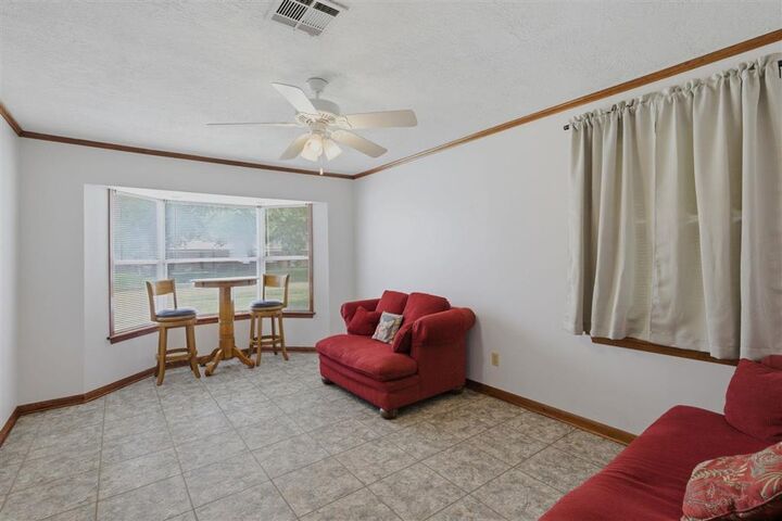 Property Photo:  381 Washington Street  LA 70605 