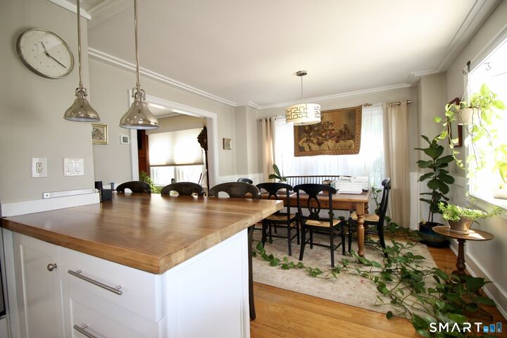 Property Photo:  25 Center Terrace  CT 06906 