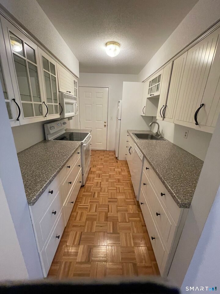 Property Photo:  1 Concorde Way B4  CT 06096 