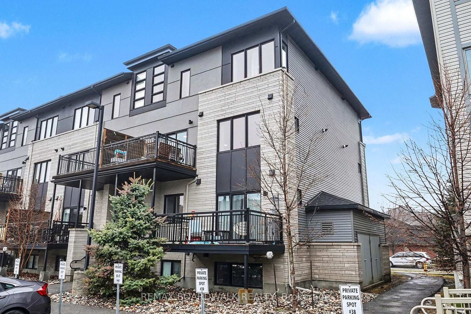 Property Photo: 454 Via Verona Street 36 ON K2J 6B3