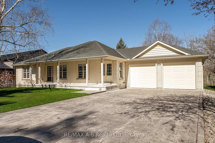 Property Photo: 466 Water Street S ON N4X 1A1