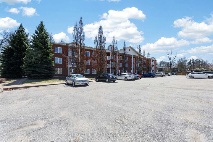 Property Photo: 49 Jacobs Terrace 116 ON L4N 0W4