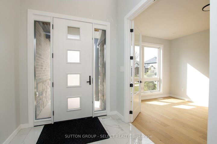 Property Photo:  88 Optimist Drive  ON N5P 3T2 