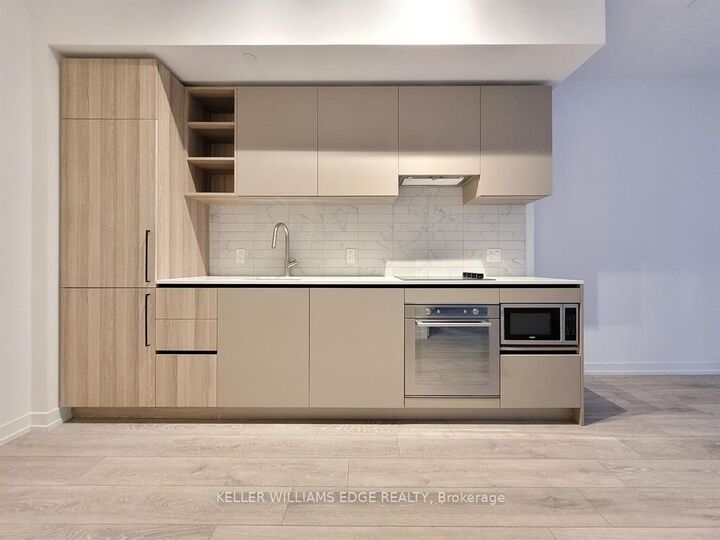 Property Photo: 55 Mercer Street 601 ON M5V 3W2