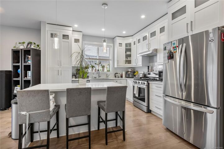 Property Photo:  277 Westwood Rd  BC V9R 6S4 