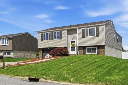 Property Photo:  616 Snyder St.  PA 15027 