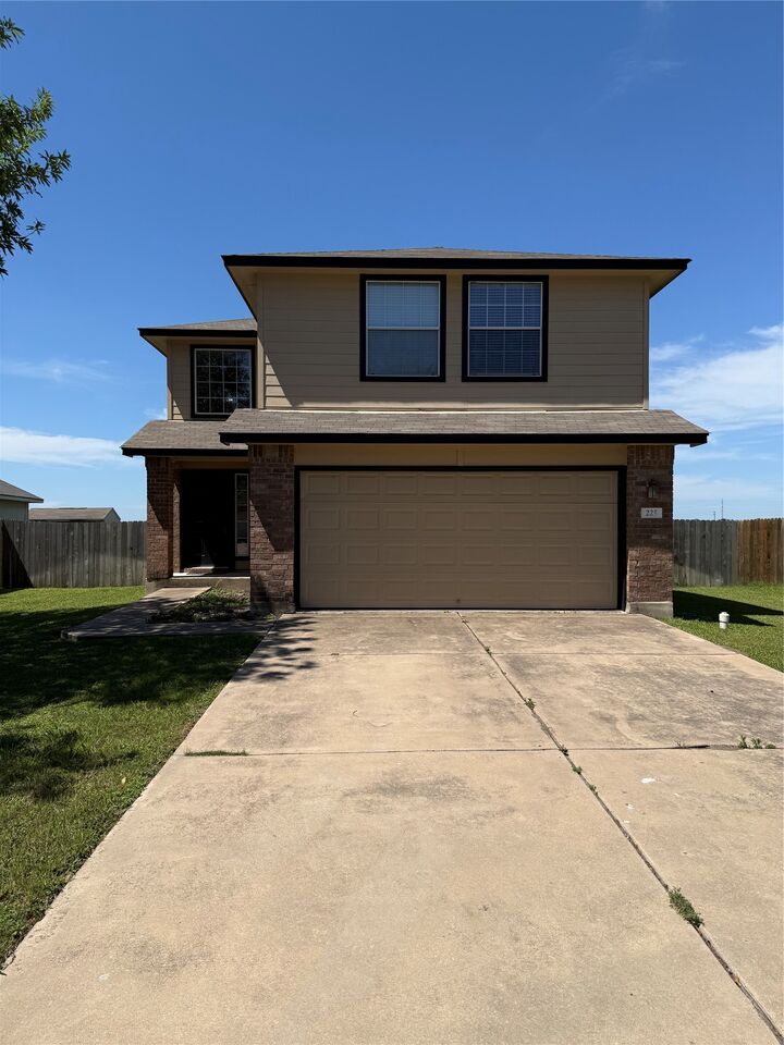 Property Photo: 225 Hyltin Street TX 78634
