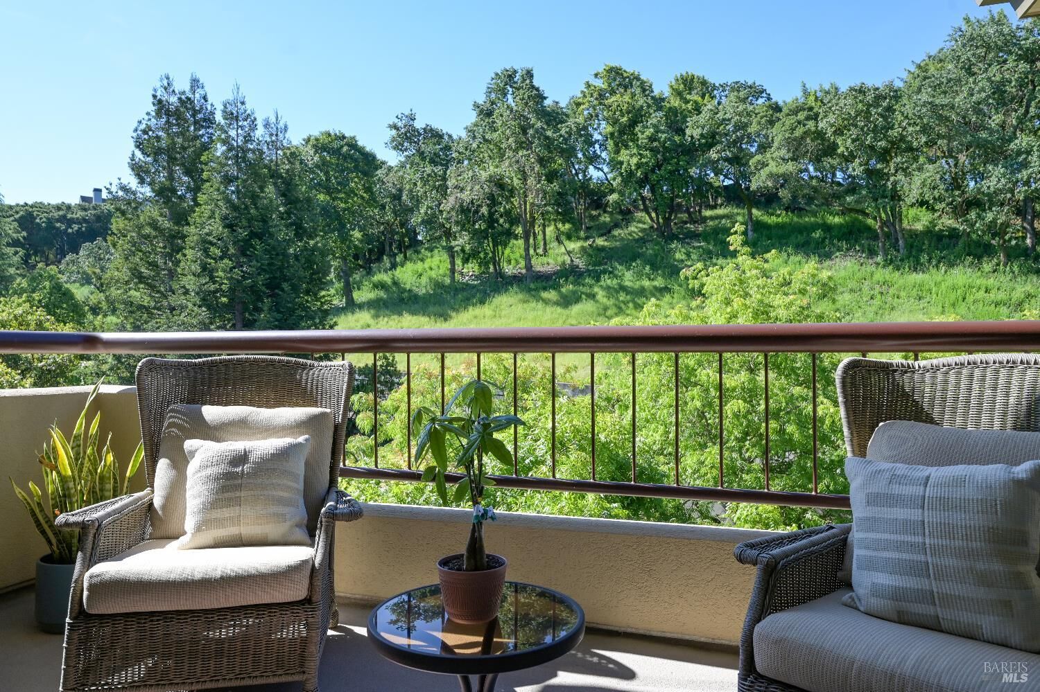 Property Photo:  400 Deer Valley Road 5F  CA 94903 