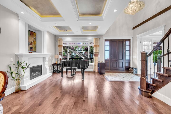 Property Photo: 3549 E 46th Avenue BC V5S 1B7