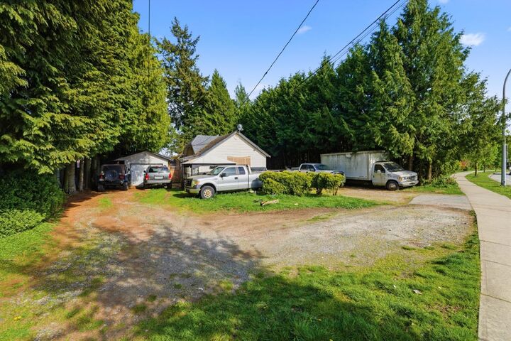 Property Photo: 2336 156 Street BC V4A 4V4